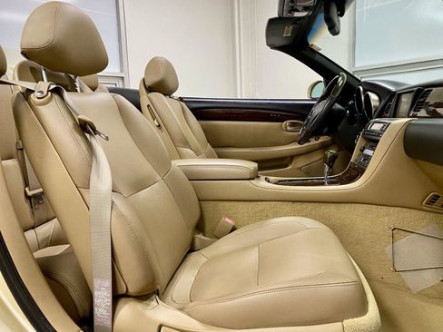 Used 2006 Lexus SC 430 Convertible RWD image 38
