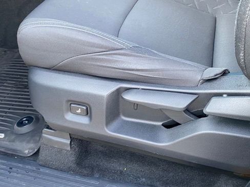 Used 2024 Toyota Tacoma SR5 AWD/4WD image 27
