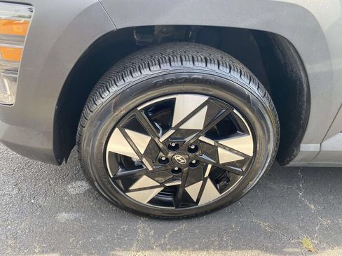 Used 2025 Hyundai Kona SEL AWD/4WD image 8