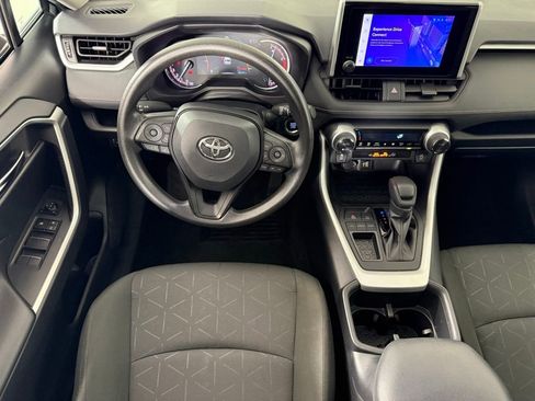 Used 2024 Toyota RAV4 XLE FWD image 8