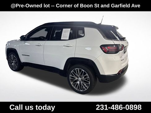 Used 2022 Jeep Compass Limited w/ Elite Group AWD/4WD image 3