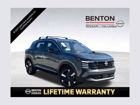 New 2026 Nissan Kicks SR image 1