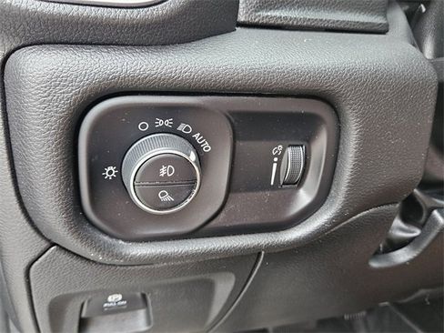 Used 2024 RAM 1500 Big Horn image 30