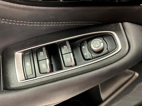 Used 2022 Subaru Outback Limited XT image 40