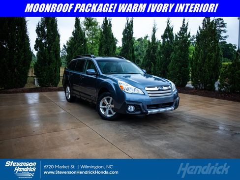 Used 2014 Subaru Outback 2.5i Limited w/ Moonroof Package AWD/4WD image 1
