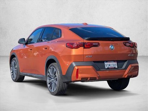 Used 2025 BMW X2 xDrive28i w/ Technology Package image 8