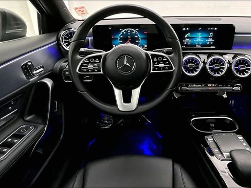 Certified 2022 Mercedes-Benz A 220 image 4