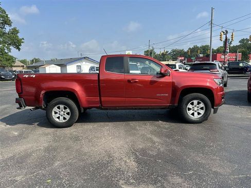 Used 2016 Chevrolet Colorado W/T w/ WT Convenience Package AWD/4WD image 2