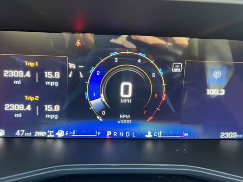 Used 2025 Chevrolet Colorado Trail Boss image 5