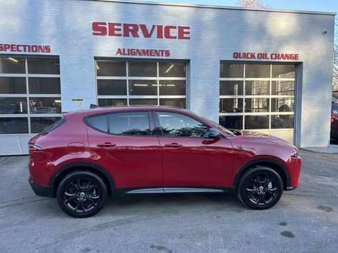 Used 2024 Dodge Hornet R/T Plus w/ R/T Blacktop Package image 8