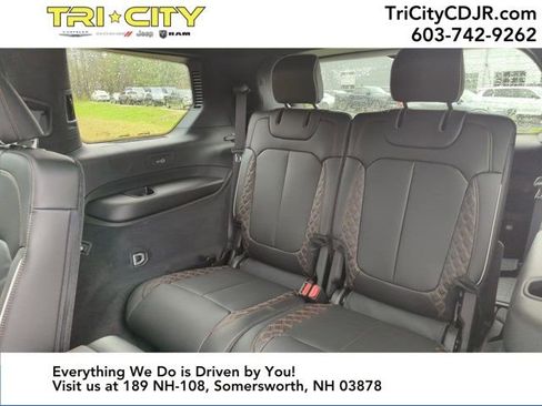 Used 2025 Jeep Grand Cherokee L Summit image 29