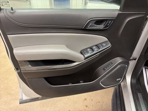Used 2020 Chevrolet Tahoe LT image 12