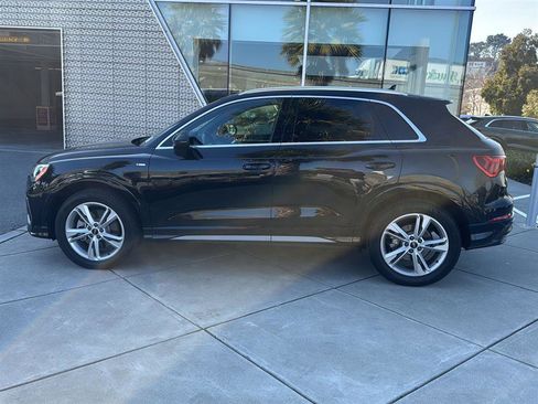 Used 2021 Audi Q3 2.0T Premium w/ Convenience Package image 9