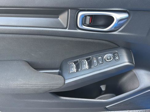 Used 2022 Honda Civic Sport image 4