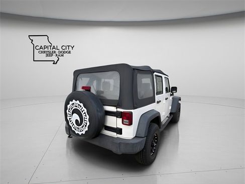 Used 2010 Jeep Wrangler Unlimited Sport image 6