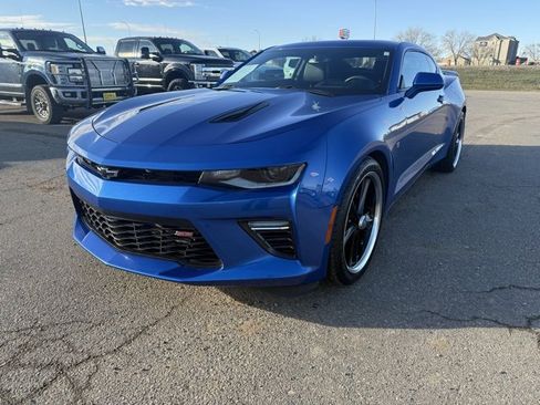 Used 2016 Chevrolet Camaro SS image 3