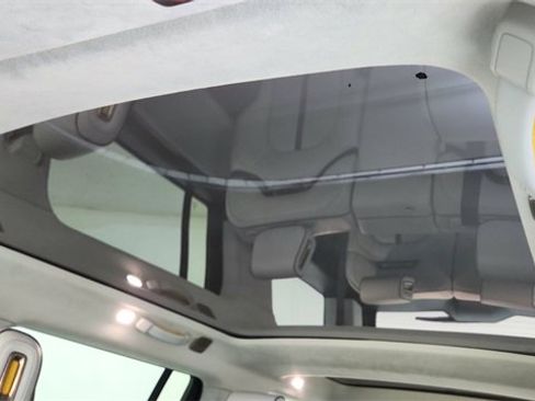 Used 2024 Rivian R1S Adventure image 58