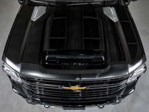 Used 2024 Chevrolet Silverado 2500 High Country w/ High Country Premium Package AWD/4WD image 40