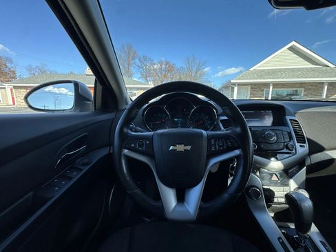 Used 2014 Chevrolet Cruze LT w/ All-Star Edition image 11