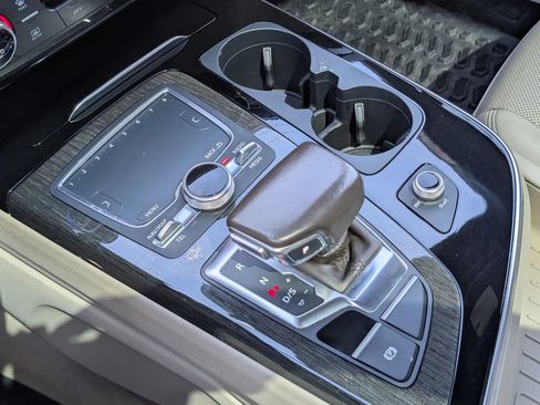 Used 2018 Audi Q7 3.0T Premium Plus w/ Premium Plus Package image 20