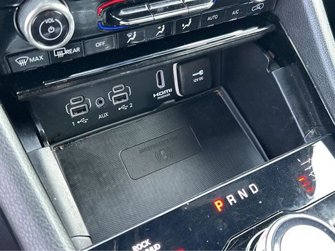 Used 2022 Jeep Grand Cherokee Summit w/ Advanced Protech Group IV image 28