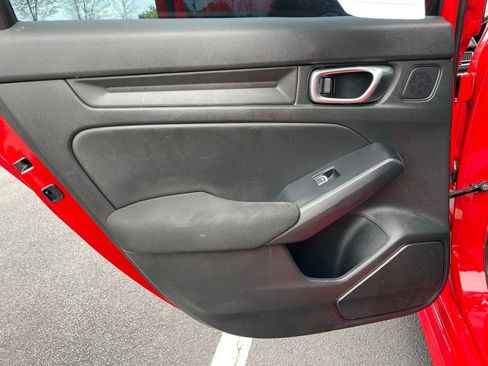 Used 2025 Honda Civic Sport image 37