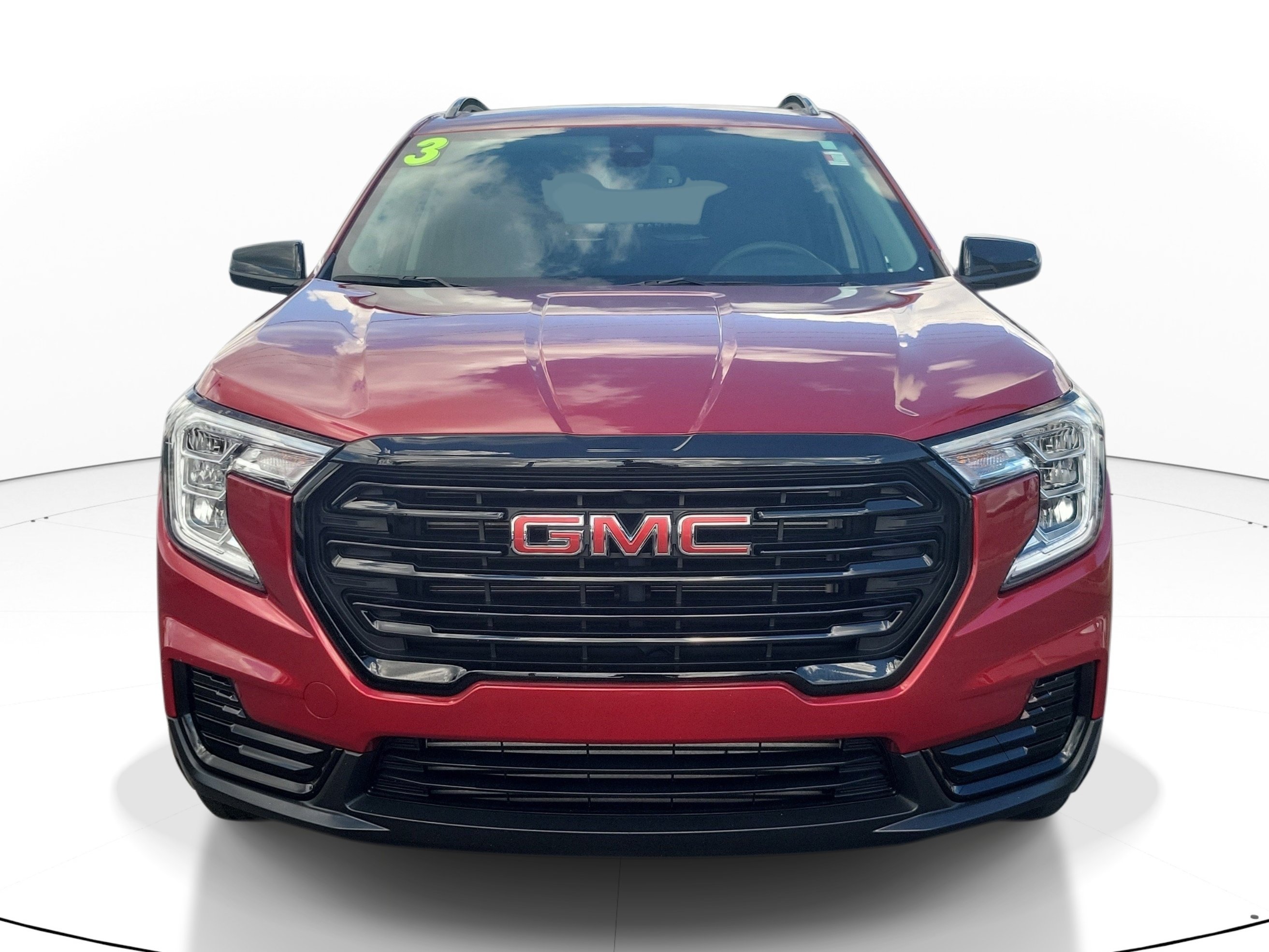 Used 2023 GMC Terrain SLE w/ Driver Convenience Package FWD image 2