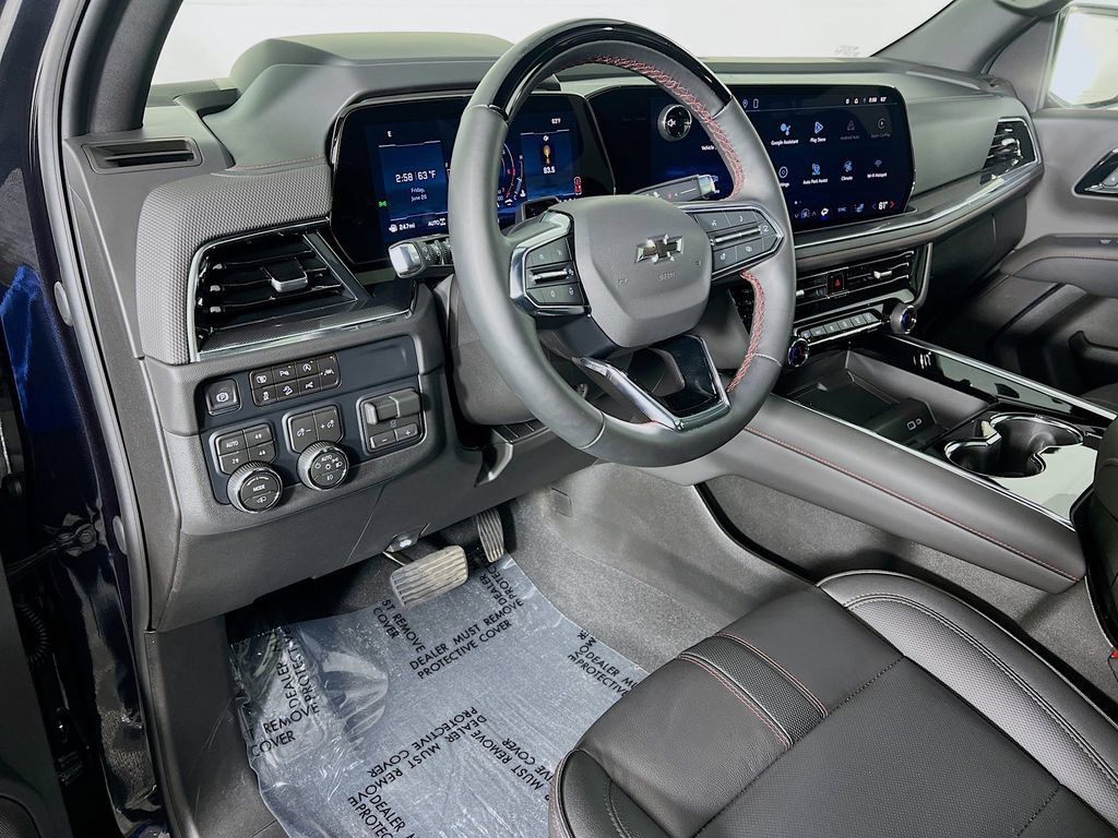 Used 2026 Chevrolet Suburban RST w/ Advanced Technology Package AWD/4WD image 9