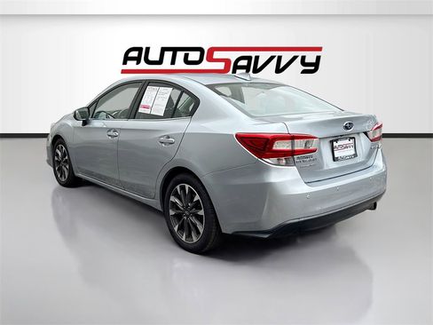 Used 2020 Subaru Impreza 2.0i Limited image 5