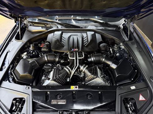 Used 2013 BMW M5 image 32