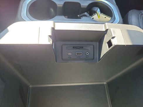 Used 2019 GMC Sierra 1500 SLT w/ SLT Premium Plus Package image 23