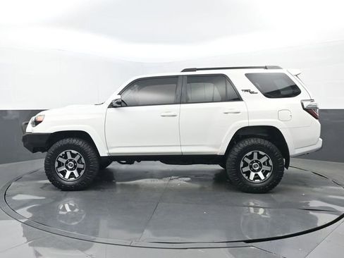 Used 2019 Toyota 4Runner TRD Off-Road Premium image 22
