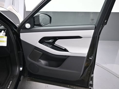 New 2026 Land Rover Range Rover Evoque Dynamic SE AWD/4WD image 4