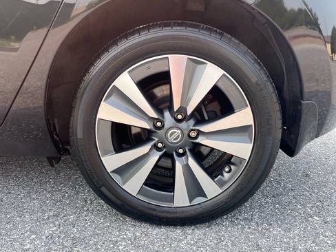 Used 2016 Nissan Leaf SL w/ Premium Package FWD image 22