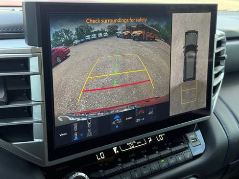 Used 2023 Toyota Sequoia Platinum AWD/4WD image 10