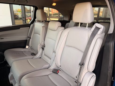Used 2018 Honda Odyssey EX-L image 12