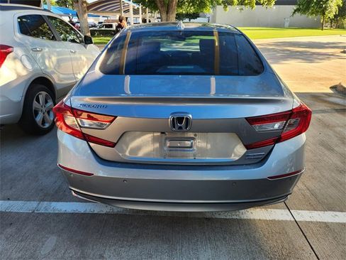 Used 2022 Honda Accord Touring image 5