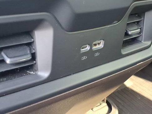Used 2024 Chevrolet Silverado 1500 RST w/ Z71 Off-Road Package AWD/4WD image 17