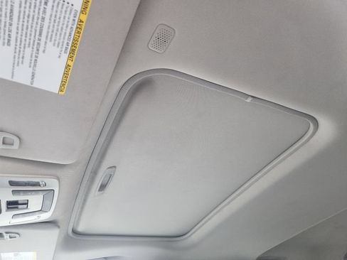 Used 2023 Toyota Sienna XLE FWD image 22
