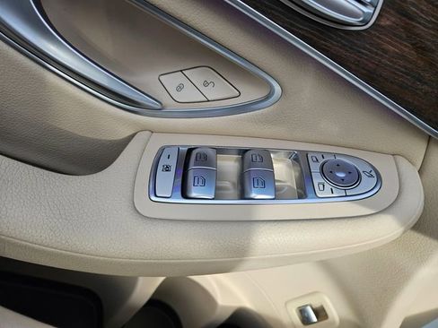 Used 2022 Mercedes-Benz GLC 300 4MATIC image 20