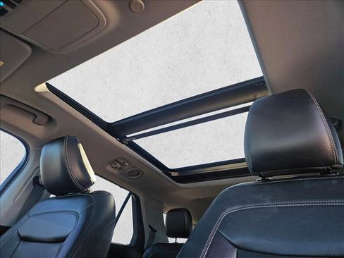 Used 2021 Ford Explorer Limited w/ Equipment Group 301A image 16