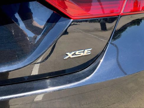 Used 2024 Toyota Camry XSE FWD image 10