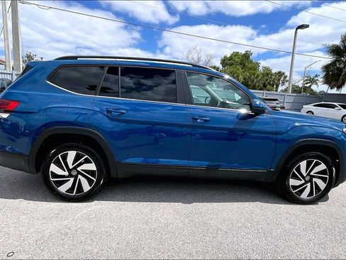 Certified 2026 Volkswagen Atlas SE AWD/4WD image 4