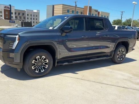 New 2026 GMC Sierra EV Elevation image 4