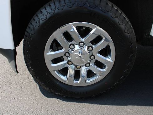 Used 2019 Chevrolet Silverado 3500 High Country w/ Duramax Plus Package AWD/4WD image 18