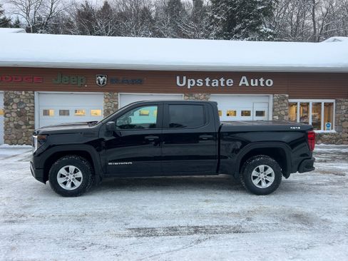 Used 2023 GMC Sierra 1500 Pro w/ Convenience Package image 8
