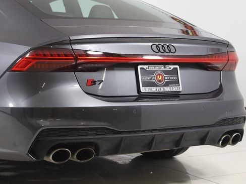 Used 2022 Audi S7 Prestige w/ Prestige Package image 25