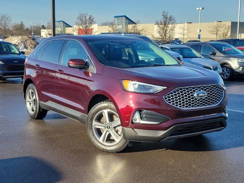 Used 2024 Ford Edge SEL w/ Convenience Package image 33