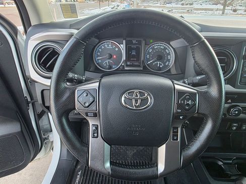 Used 2019 Toyota Tacoma SR5 image 13