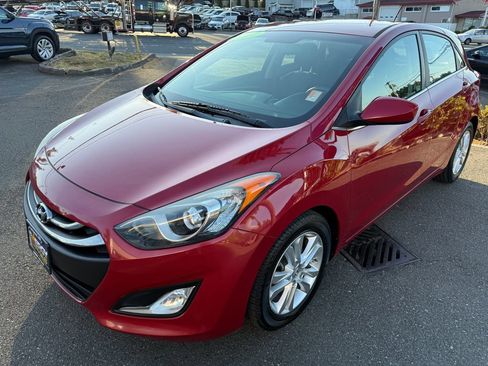 Used 2014 Hyundai Elantra GT FWD image 3